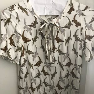 Blouse with tie